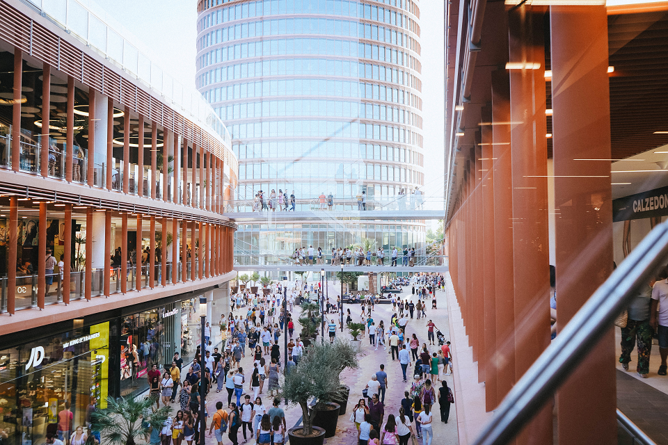 El Centro Comercial TORRE SEVILLA supera los ocho millones de visitas antes de su primer aniversario