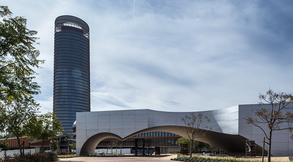 Torre Sevilla: punto de encuentro empresarial