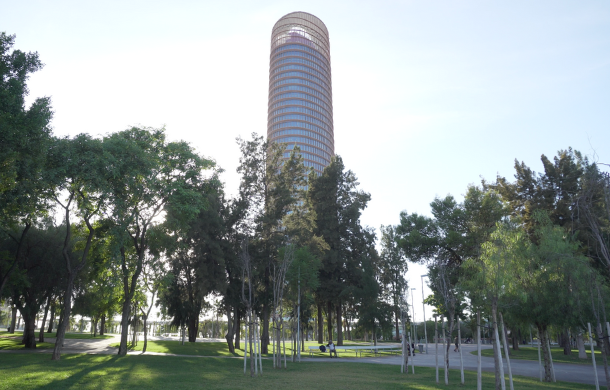 El Centro Comercial TORRE SEVILLA Planes para hacer todos los días en el puente