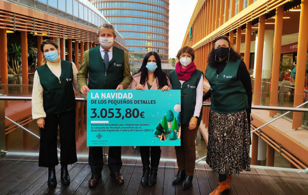 El Centro Comercial TORRE SEVILLA y la AECC recaudan más de 3.000 euros durante la campaña de Navidad