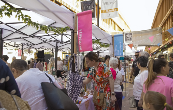 Planes de fin de semana con PopUp Market de Torre Sevilla