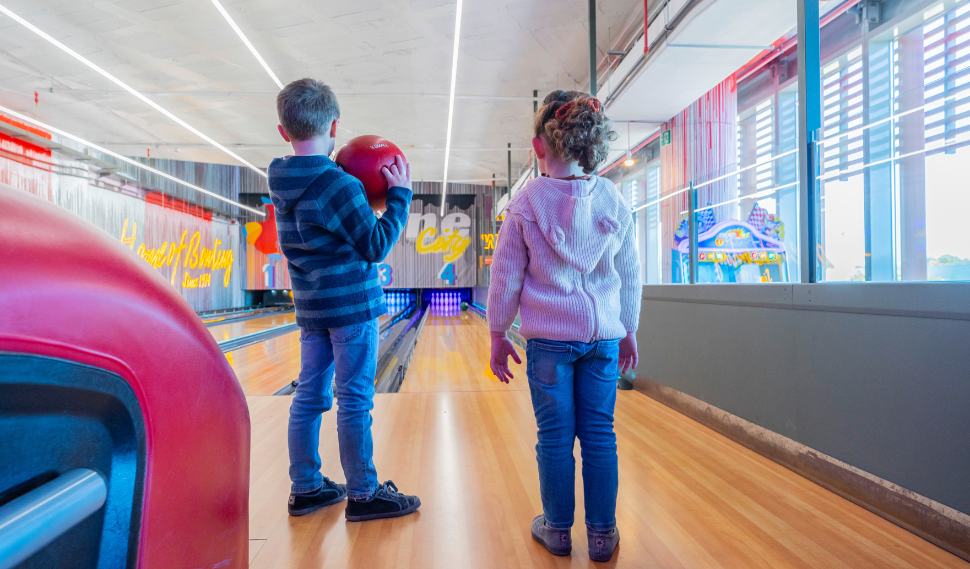 Celebra tu cumpleaños en Ozone Bowling