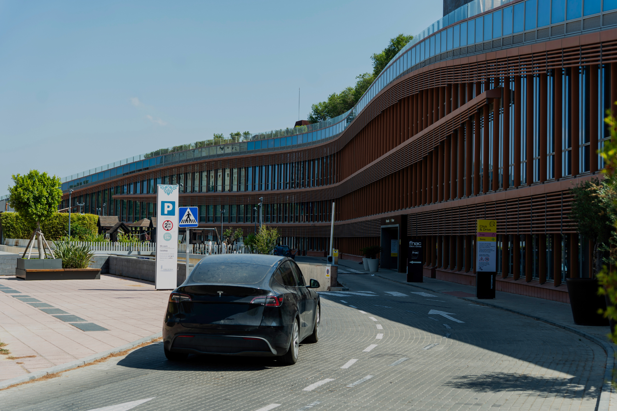 Disfruta de 3 horas de parking gratuito todos los días